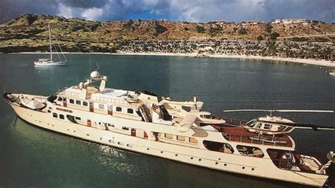 yacht the wolf of wall street